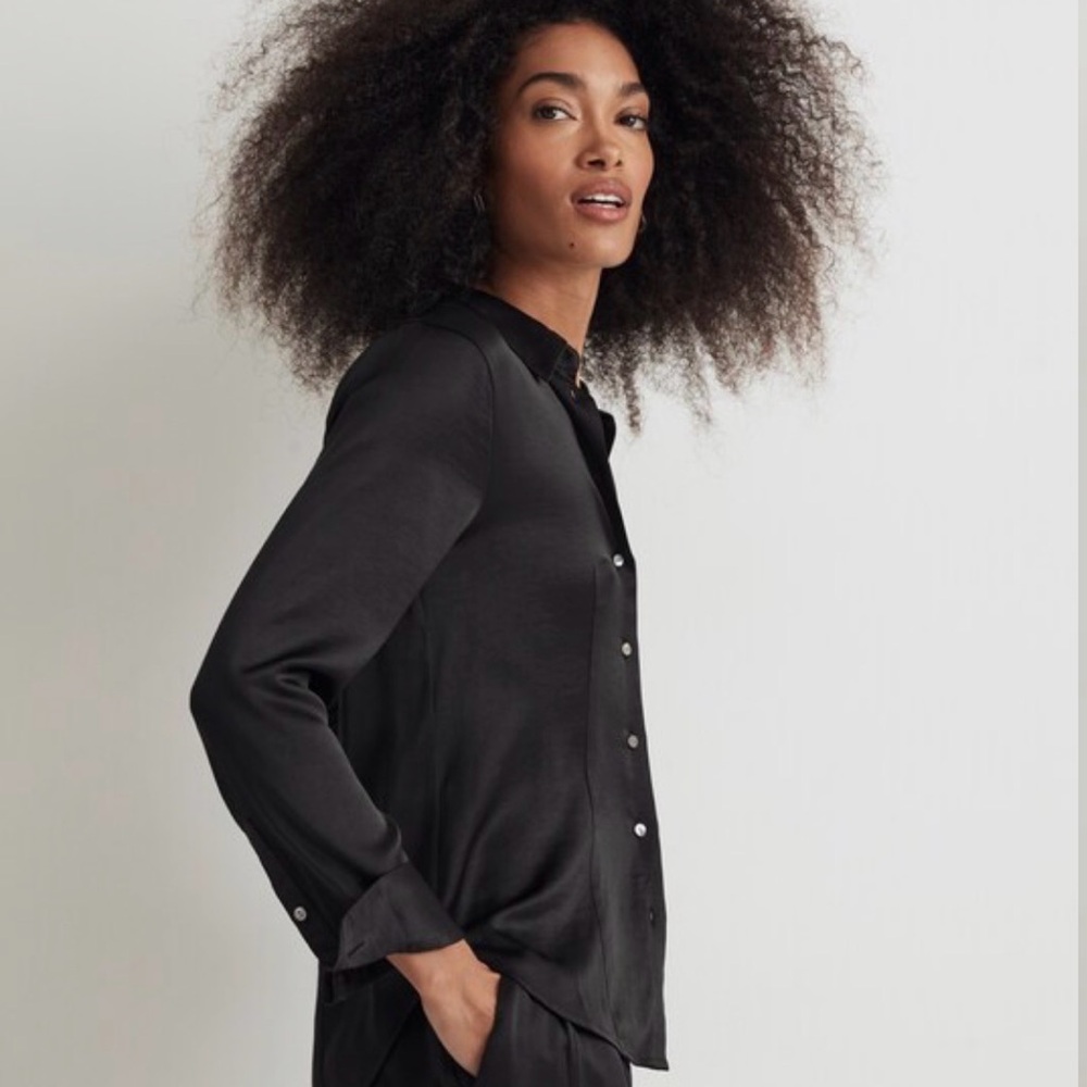 Madewell Darted Button-Up Shirt in Satin Size 8